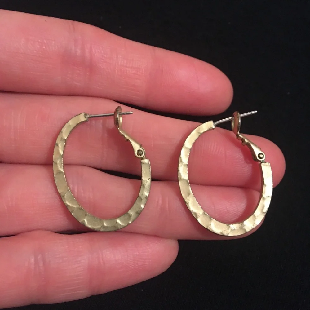 Vintage Gold Tone Hoop Earrings